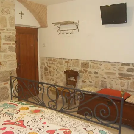 B&B Piccola Corte 아스콜리피체노