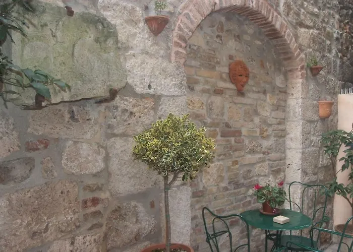 Piccola Corte Bed & Breakfast